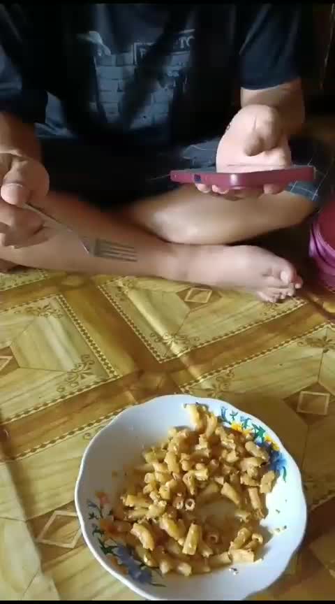 biar tambah romantis sepiring berdua aja