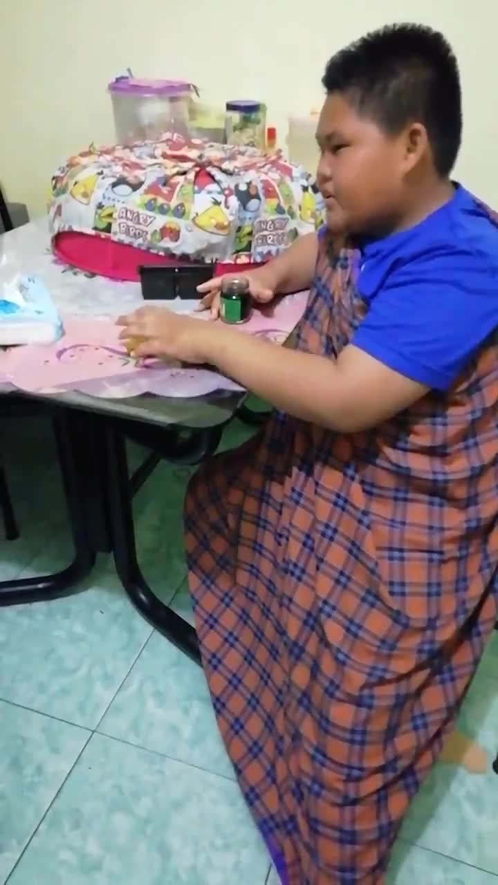 sunat anak soleh 🤭 disuruh minum obat susah nya minta ampiunnn 😂  #anaknyapakekojm  #anaknyabyun 