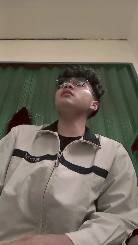 IDOL_XIV BAGAS PRIAMBODO 19 TAHUN , SEMARANG : BUNGA TERAKHIR BEBI ROMEO