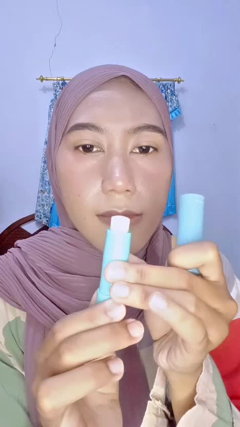 pake lips balm ini, tips atasi bibir gelap kamu dari #Tips 