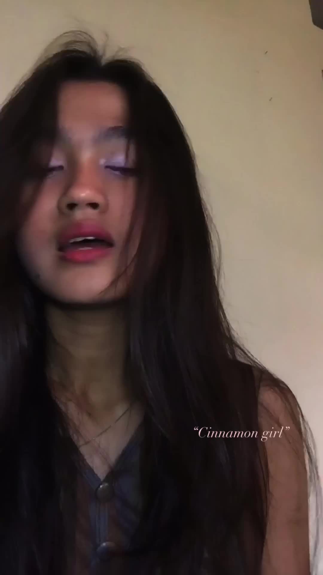 Afina Arif . Cinnamon Girl 
Whatsapp 089501191767