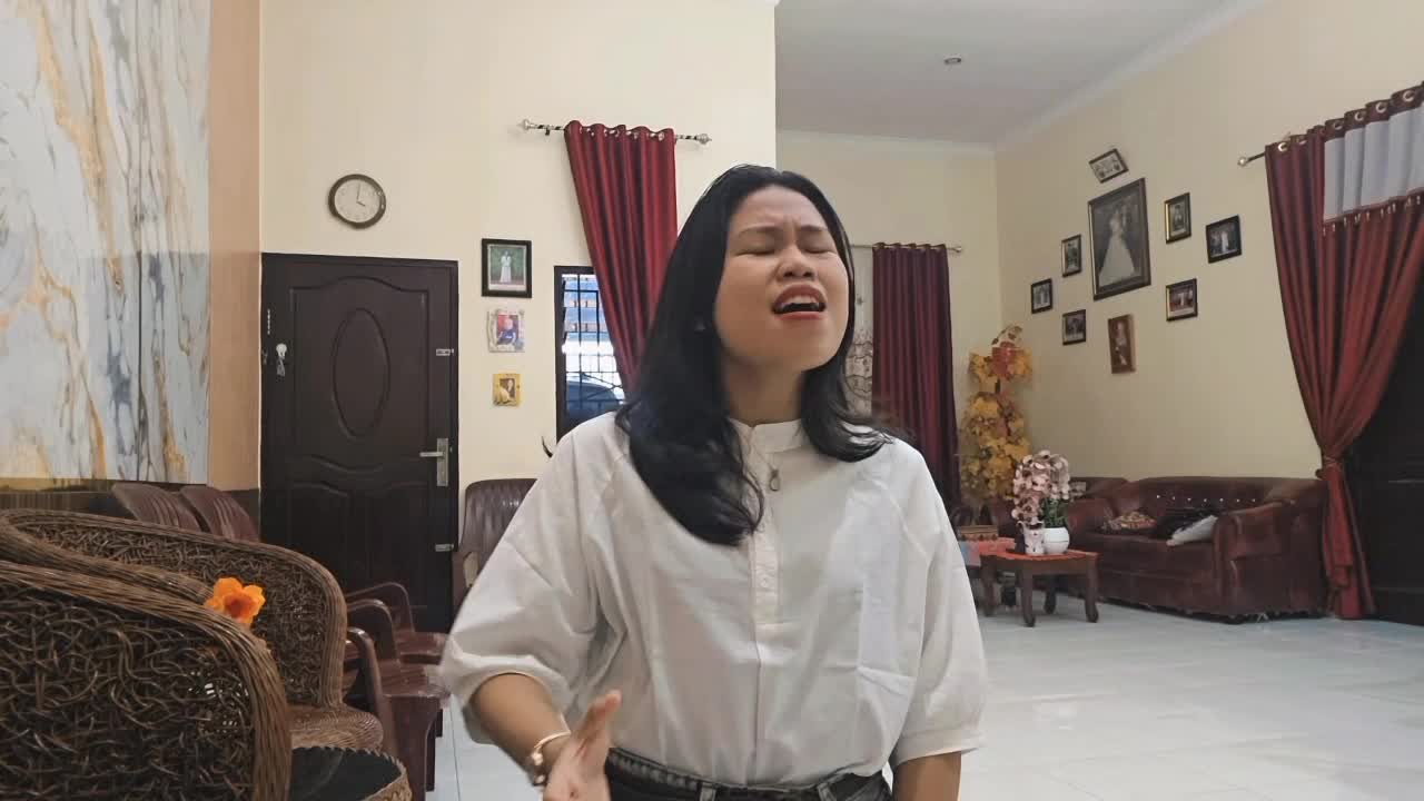 IDOL XIV HANNA PANGGABEAN 21 TAHUN MEDAN MENGEJAR MATAHARI; TAK ADA UJUNGNYA
 #audisionline  #indonesiaidol