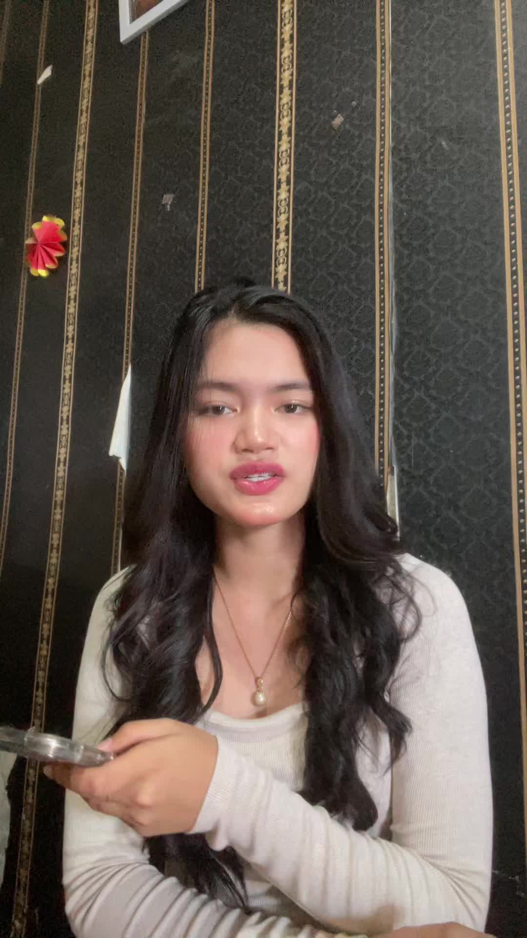 IDOL_Xlll_LIGAR AWALI RAJABIA_18TAHUN_BANDAR LAMPUNG_ALMOST IS NEVER ENOUGH-ARIANA GRANDE