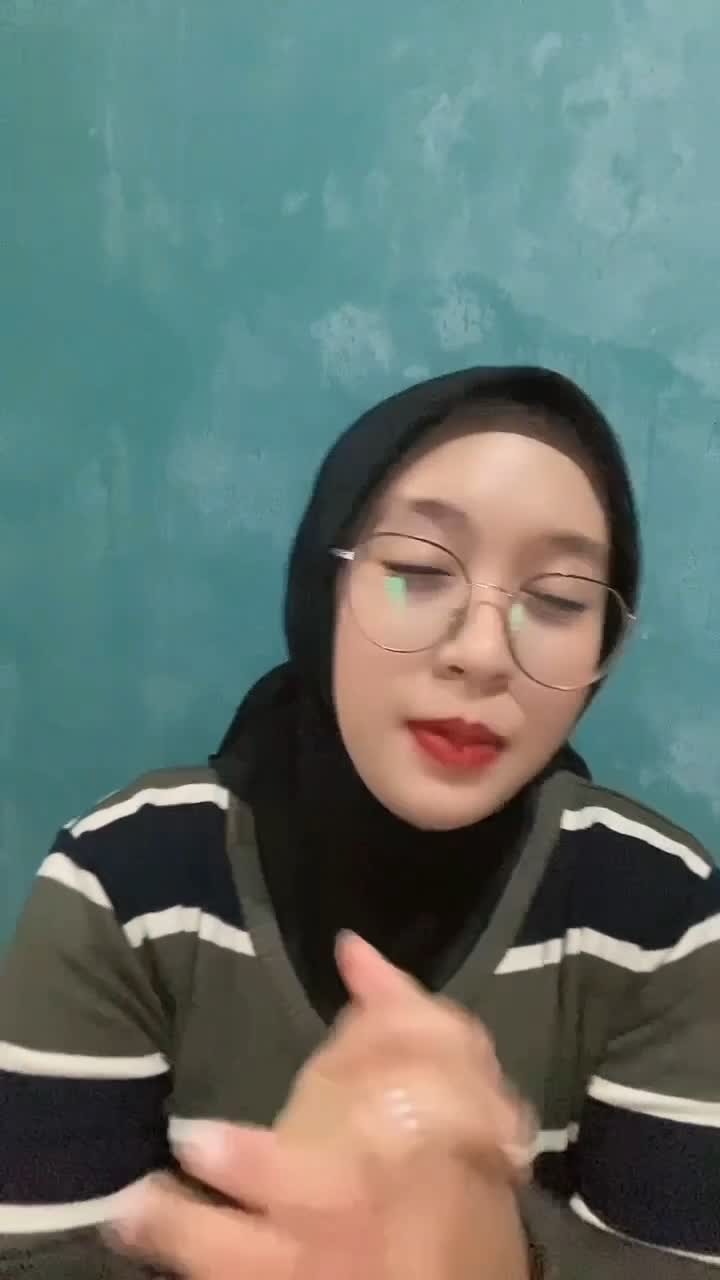 IDOL_XIII BUNGA 21thn TANGERANG SELATAN BERTAUT