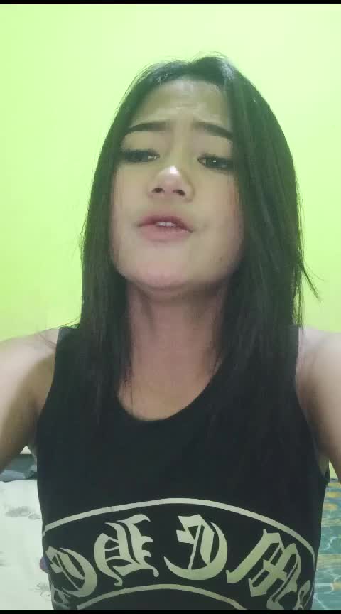 Nama saya mutiara cinta 
saya berasal dari bandung 
umur saya 21 tahun 