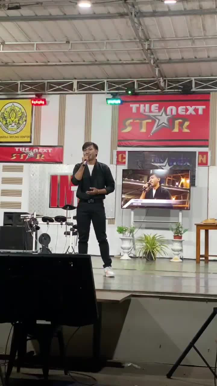 Biarkan aku menangis....

 #tembanglawas 