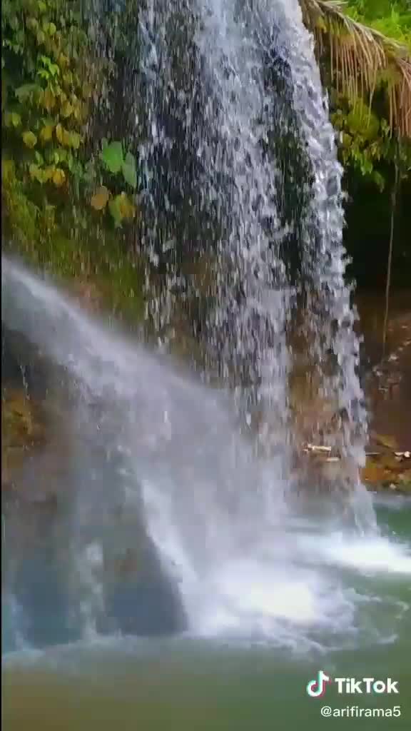 curug indah tapi angker