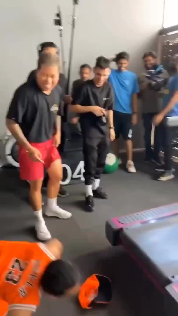 #339 Artisnya si ucil😁😁

#videolucu #prank 