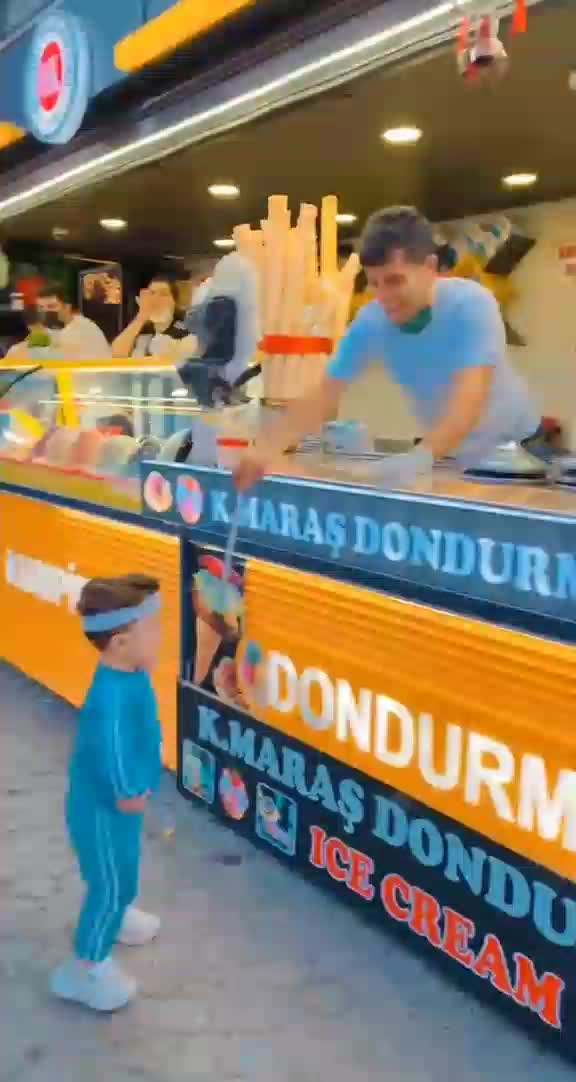 ??
  #komedi  #short  #HOTrctiplus  #fyp 