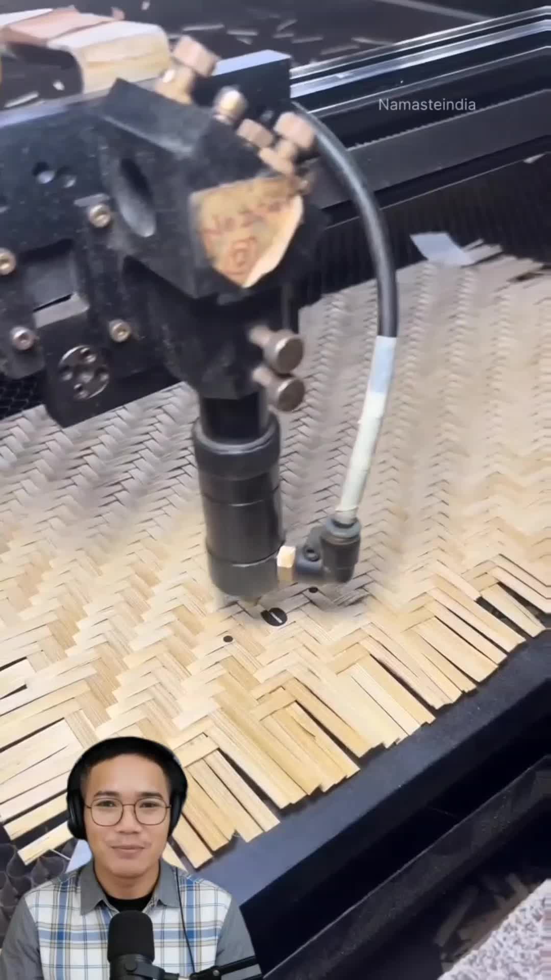 Siapa Sangka Bambu Bisa Jadi Jam Weker Keren!