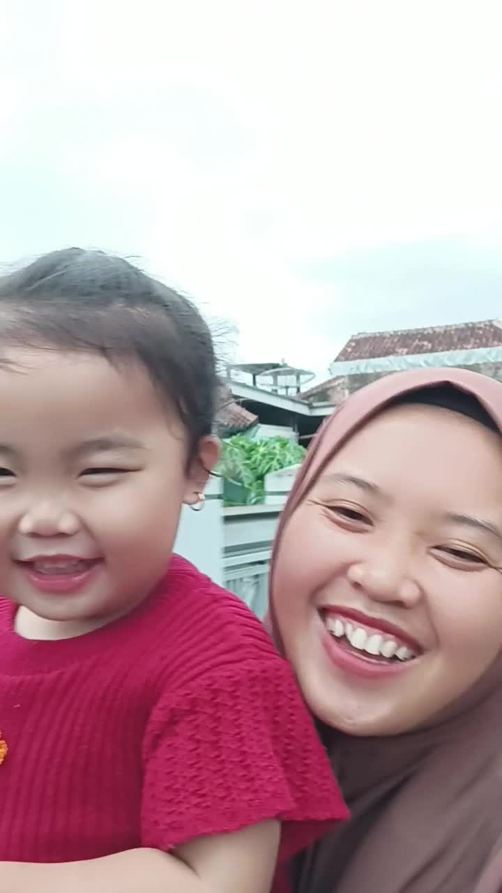 keseruan jalan jalan sore  #short  #HOTrctiplus  #RCTIPlus  #fyp 