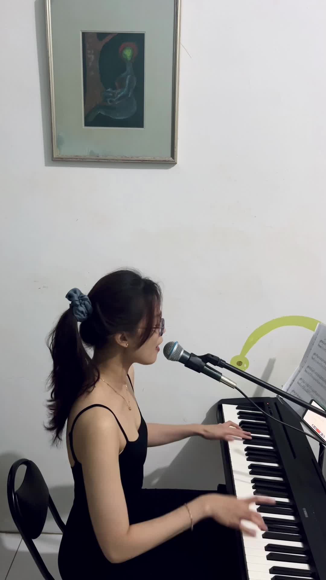 IDOL_XIII CELESTA FLORA IRAWAN_24_BALI TOO SWEET
