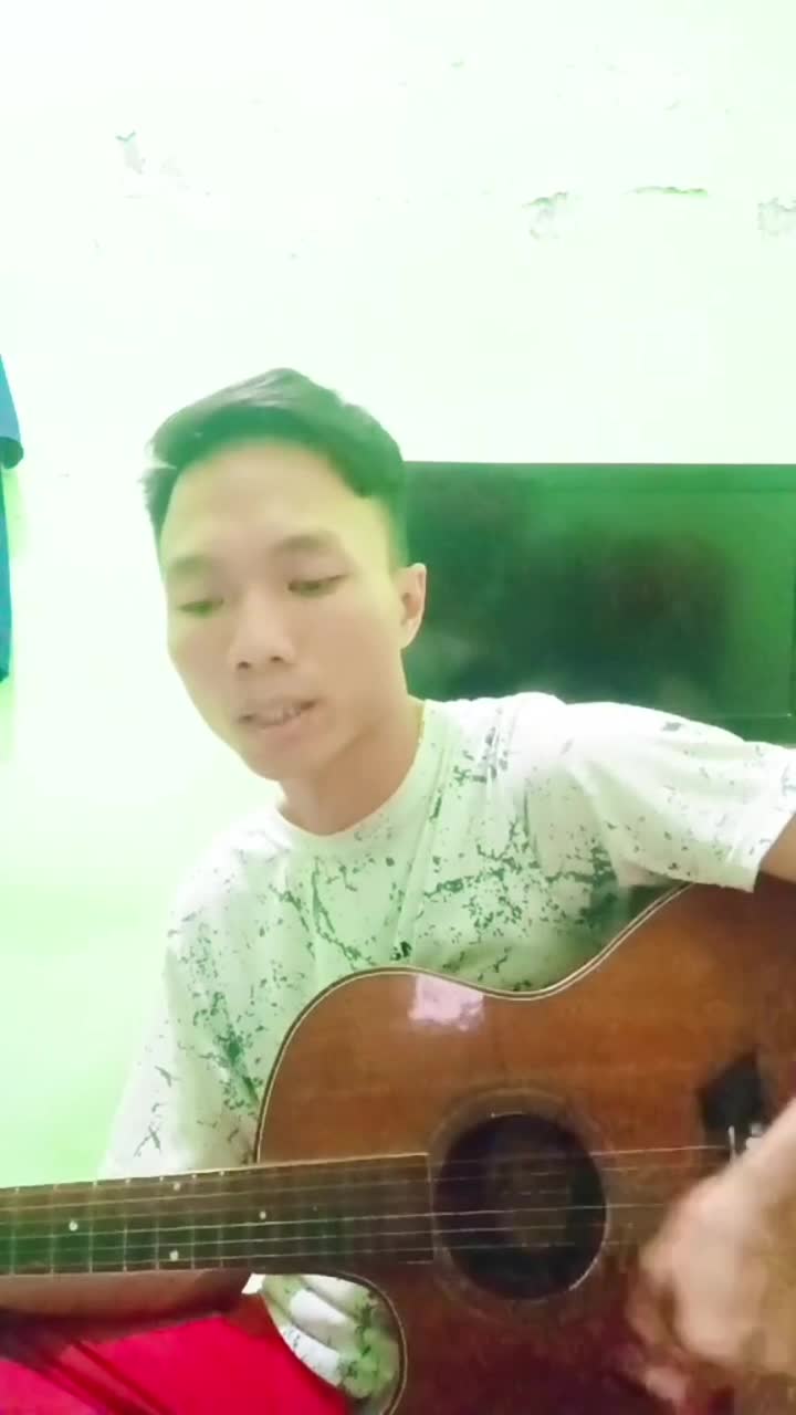 IDOL_XIV Qholbi Wajdiya  Hidayatullah 25 tahun  Surabaya Yovie Nuno - merindu lagi