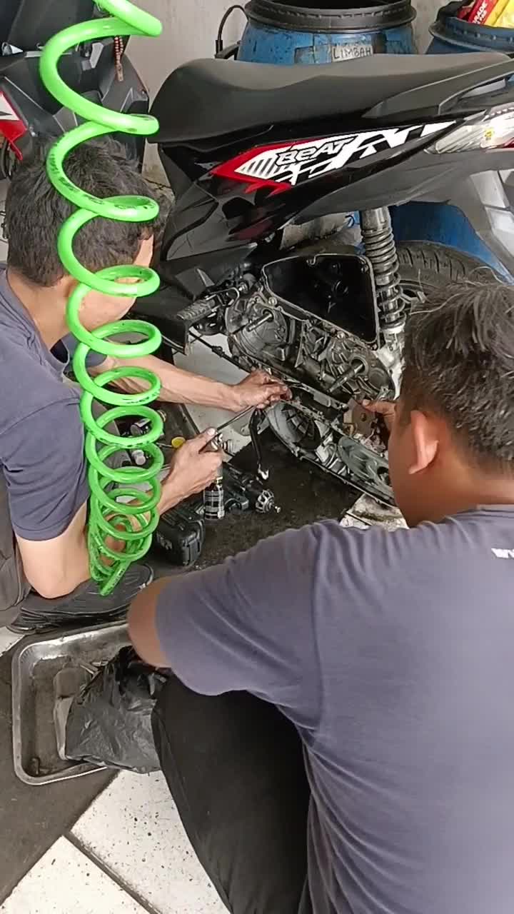 di bengkel dulu gaes
 #short  #HOTrctiplus  #RCTIPlus  #bengkel 