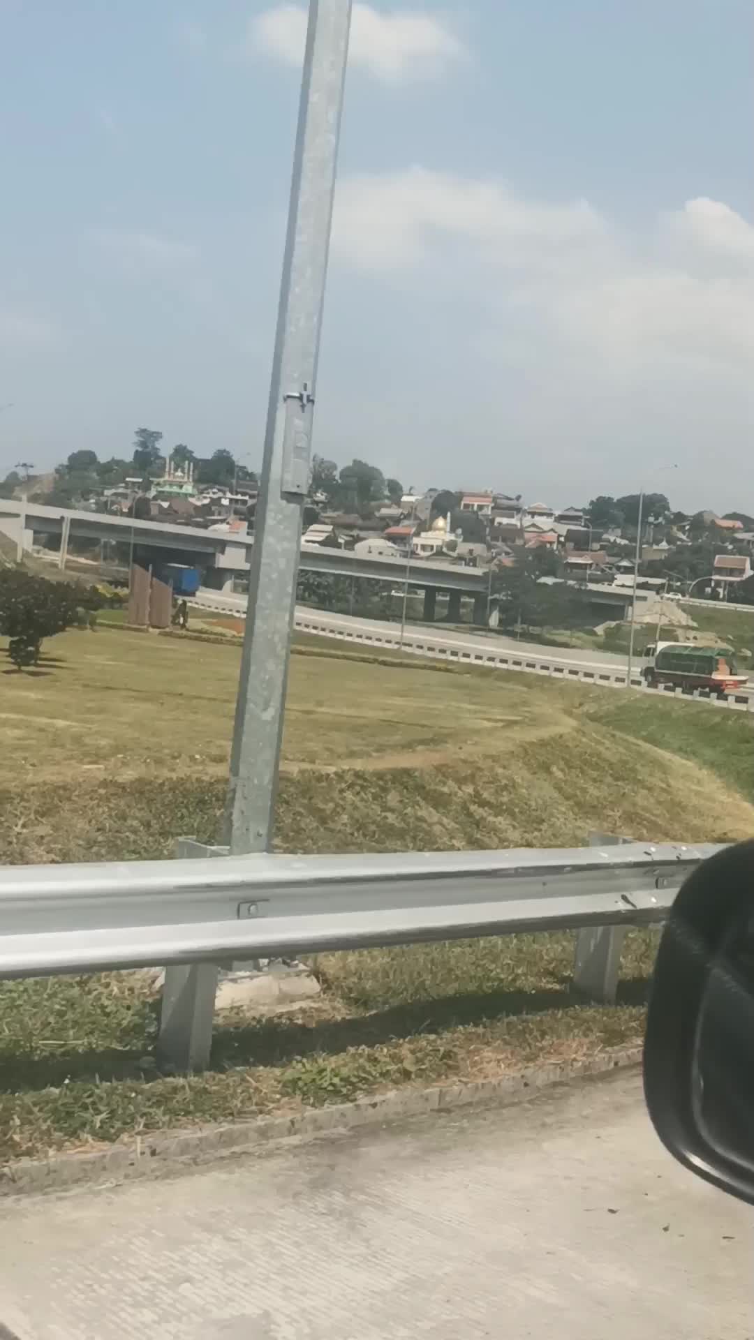 Paris Van Java.... (Apike)