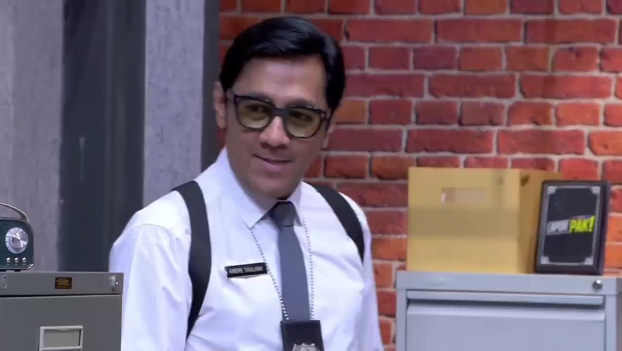 KAOS KAKI NIH🤣
 #comedy  #layarkomedi 