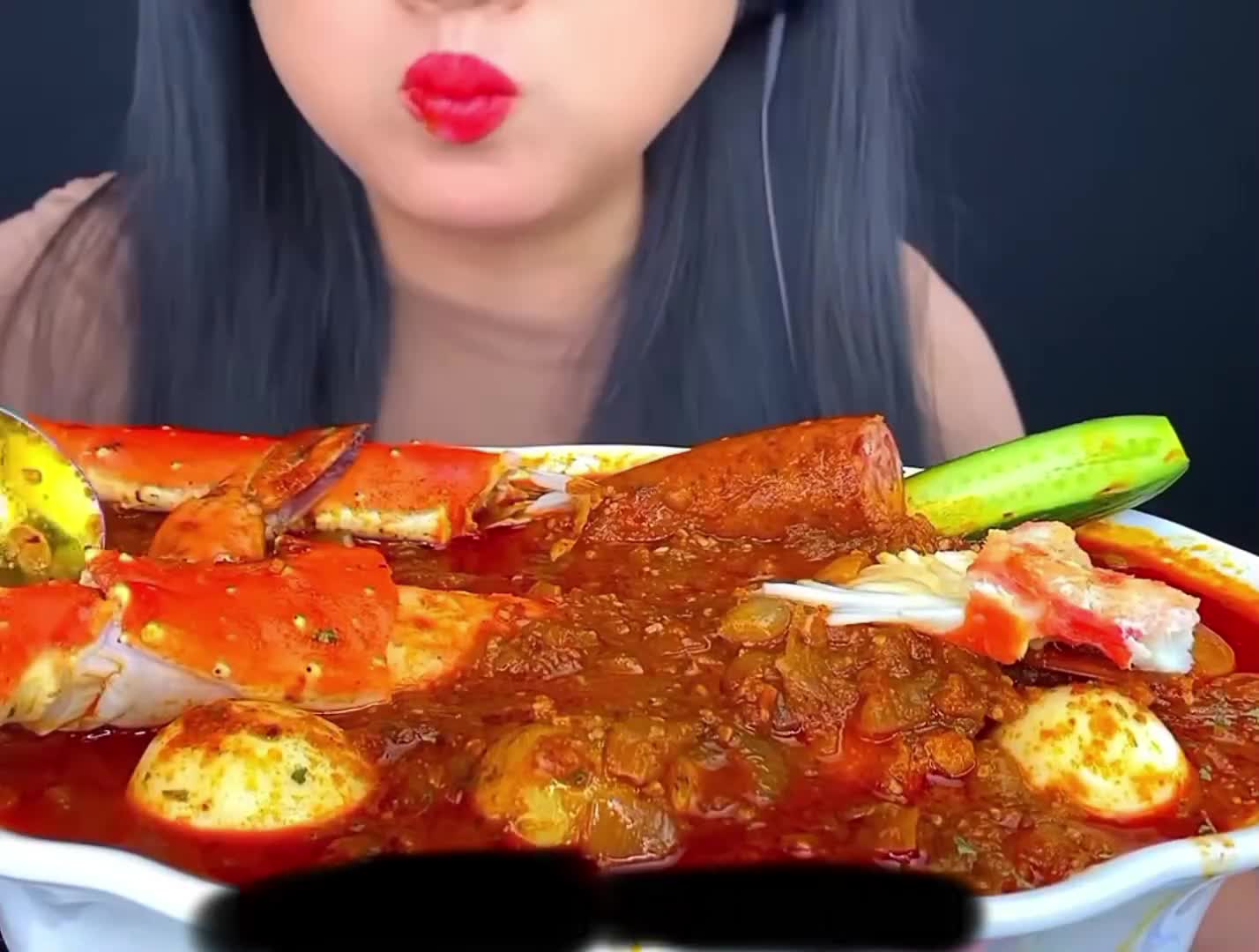siapa yg GK ngiler liatnya cobaa?? 🤤

#RCTIPlus #RCTIoke #HOTrctiplus #1TRENDING #fypシ゚viral #mahmud #mamahmudaberanaktiga 