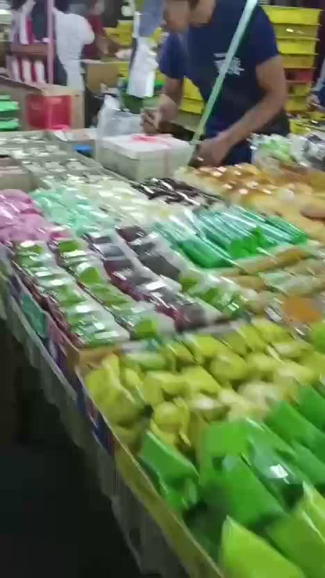 sentra kue subuh pasar senen jakarta pusat