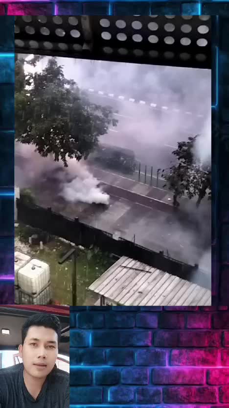 beginilah Rasanya Jika Terkena Gas Air Mata.
 #gasairmata  #rasa  #efek  #terkena  #bahaya 