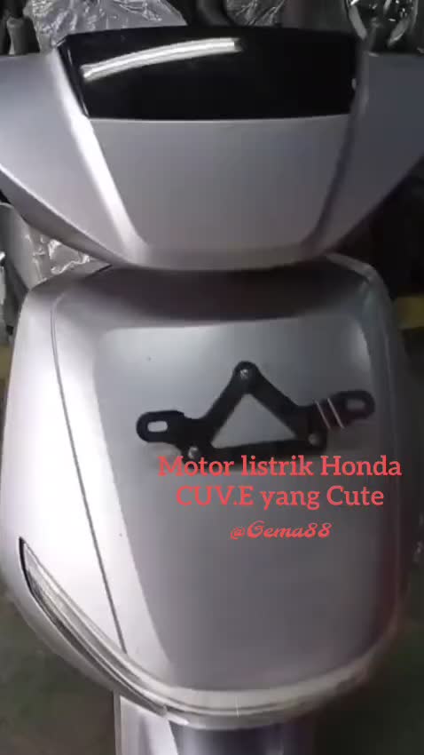 Minat! Motor Listrik Honda CUV: E IDR 60jt 😎👍 Ada yg mau 🫰