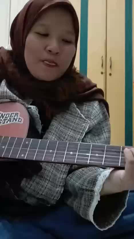 IDOl_XIV zahra 29 tahun jakarta timur cinta tak harus memiliki 