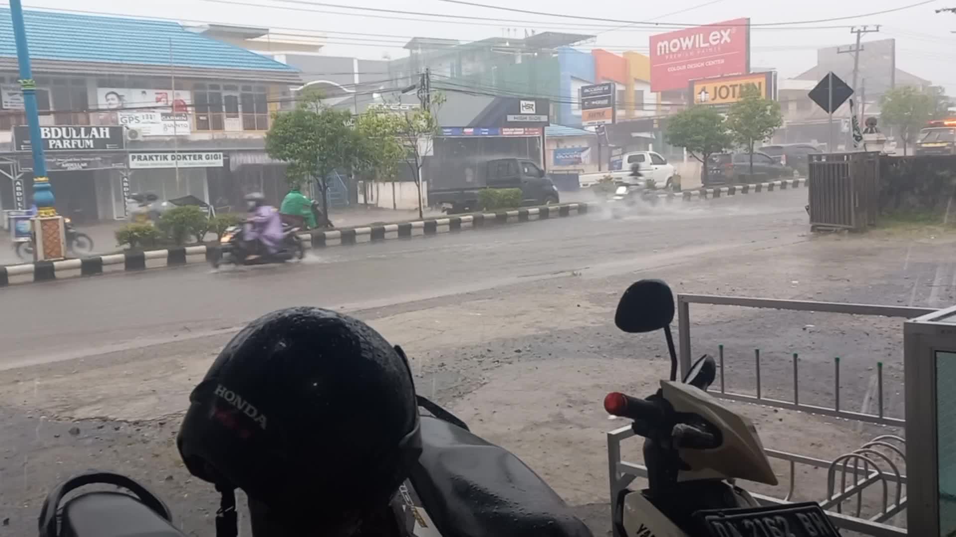 hujan deras do Martapura 