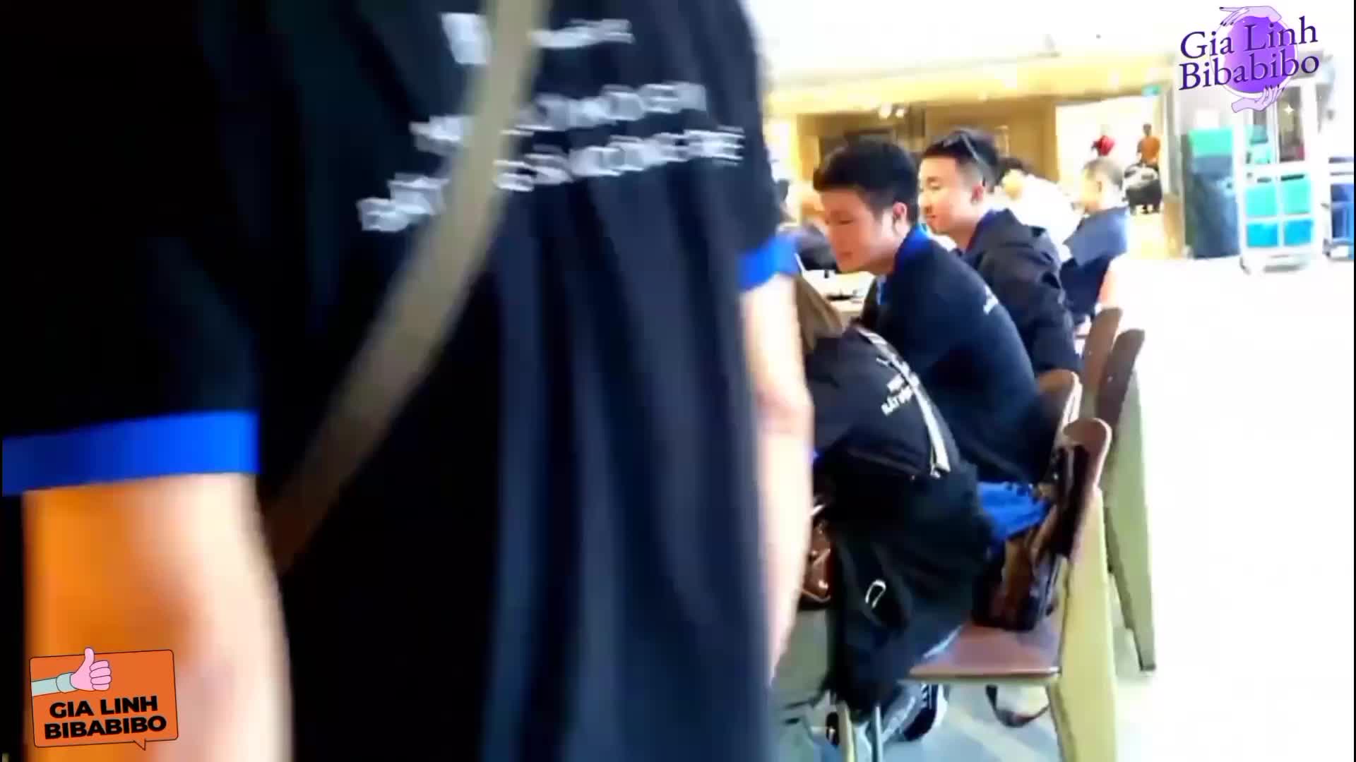 Chị Silent Sea cùng đồng nghiệp ăn cơm Singapore rồi đi thăm thác nước
#gialinh #bibabibo #silentsea