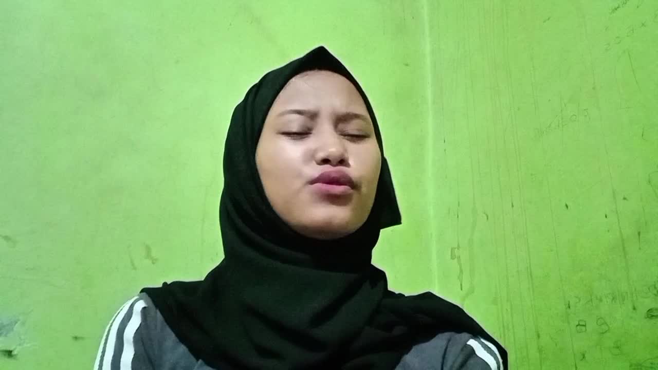 IDOL_XIV ASWIRANDA LUBIS 17 TAHUN MEDAN BUKAN CINTA BIASA-AFGAN

