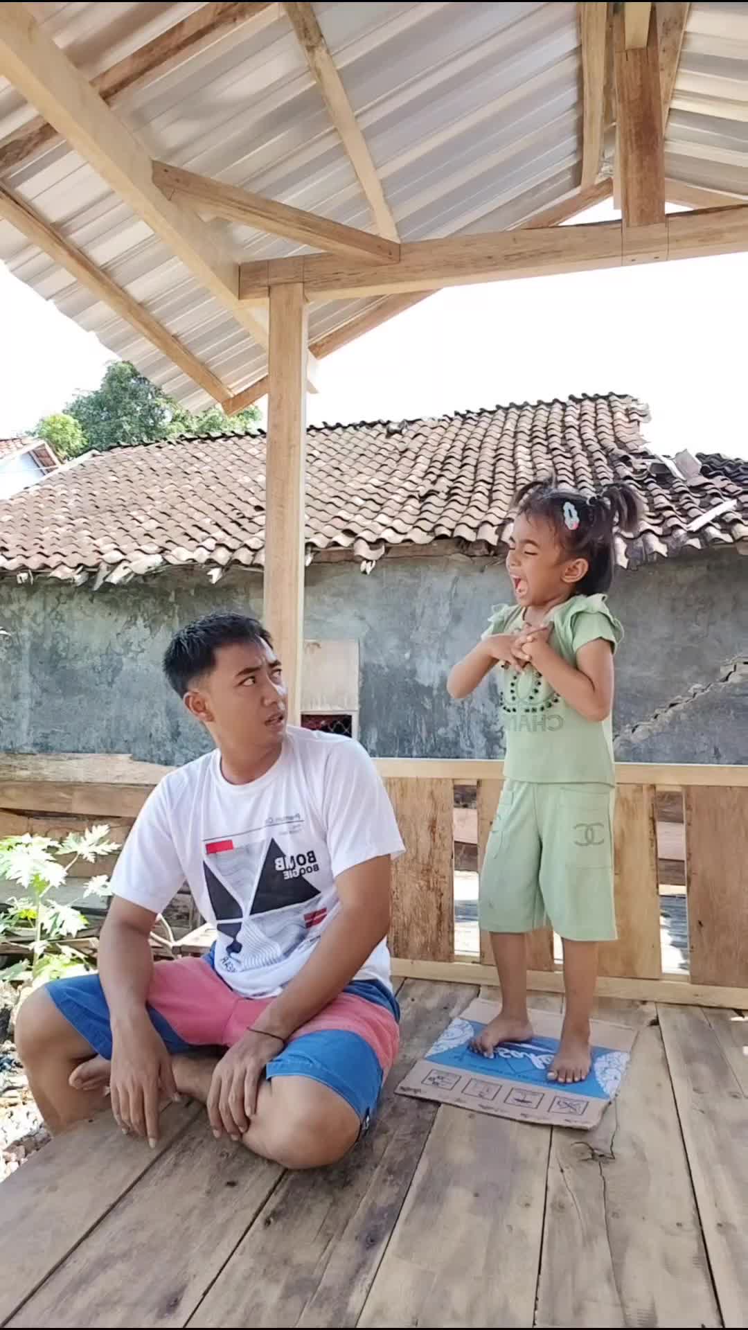 Sama juga kita disini nak e 🤣 #videolucu 