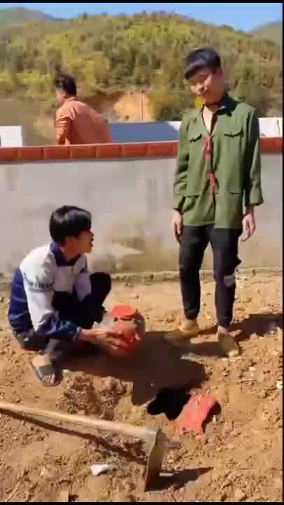 jjj