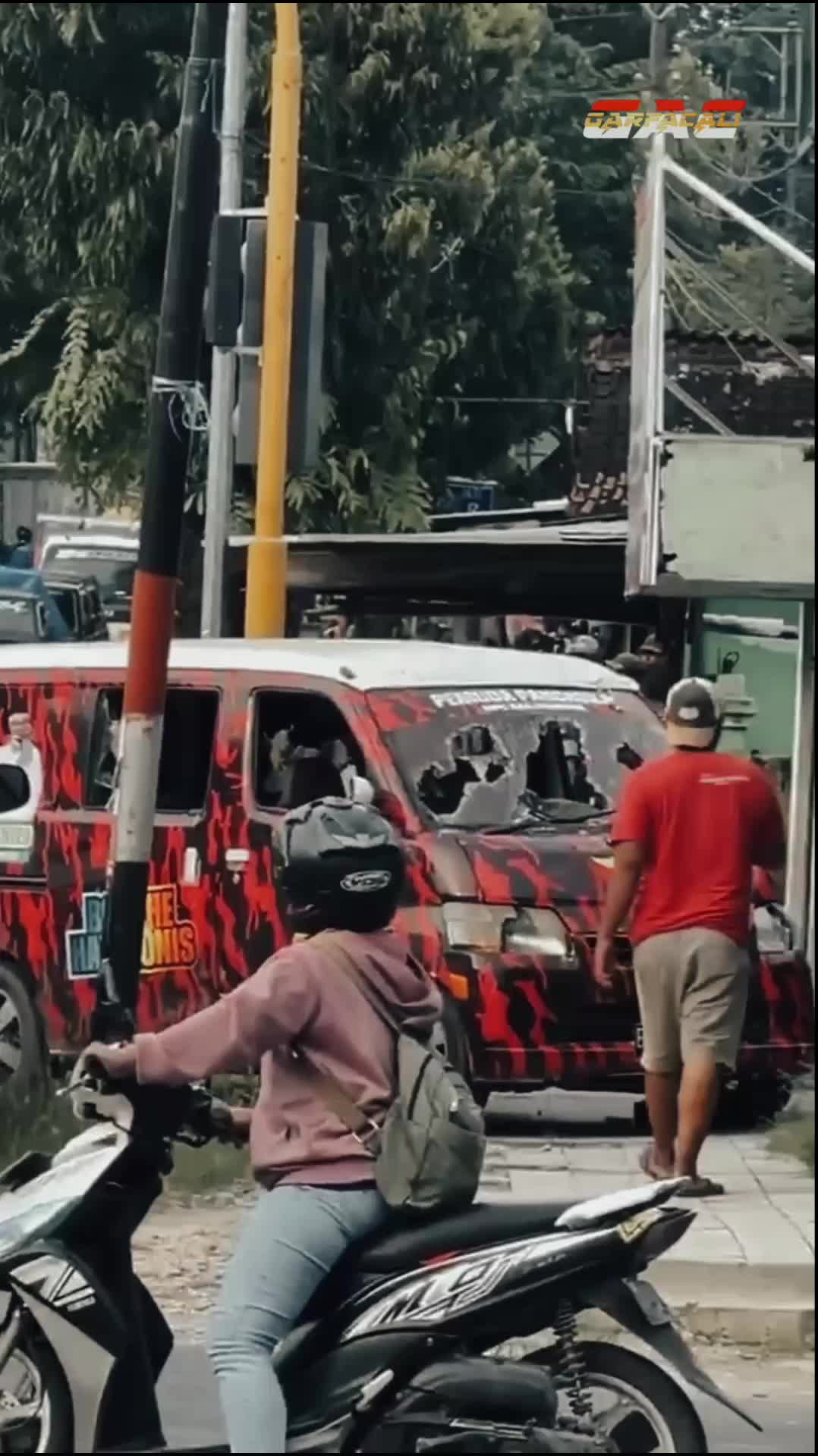 Mobil Pemuda Pancasila diserang GRIB.