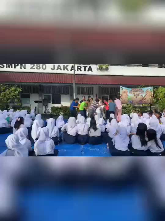lagi di SMP 280 jakarta