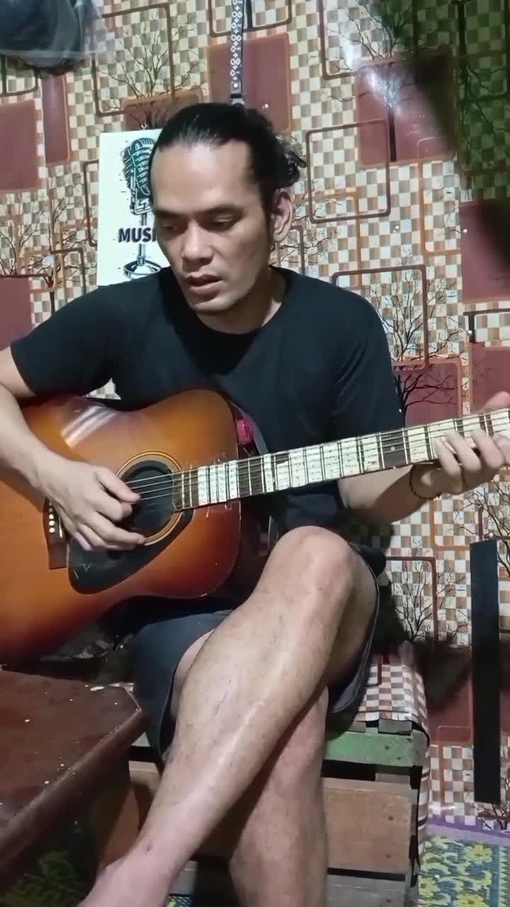 TJL 75,Yang tau judul lagunya silahkan tulis di kolom komentar iya, like dan follow, thank you...
 #coversongchallenge  #showmeyourvoice  #s