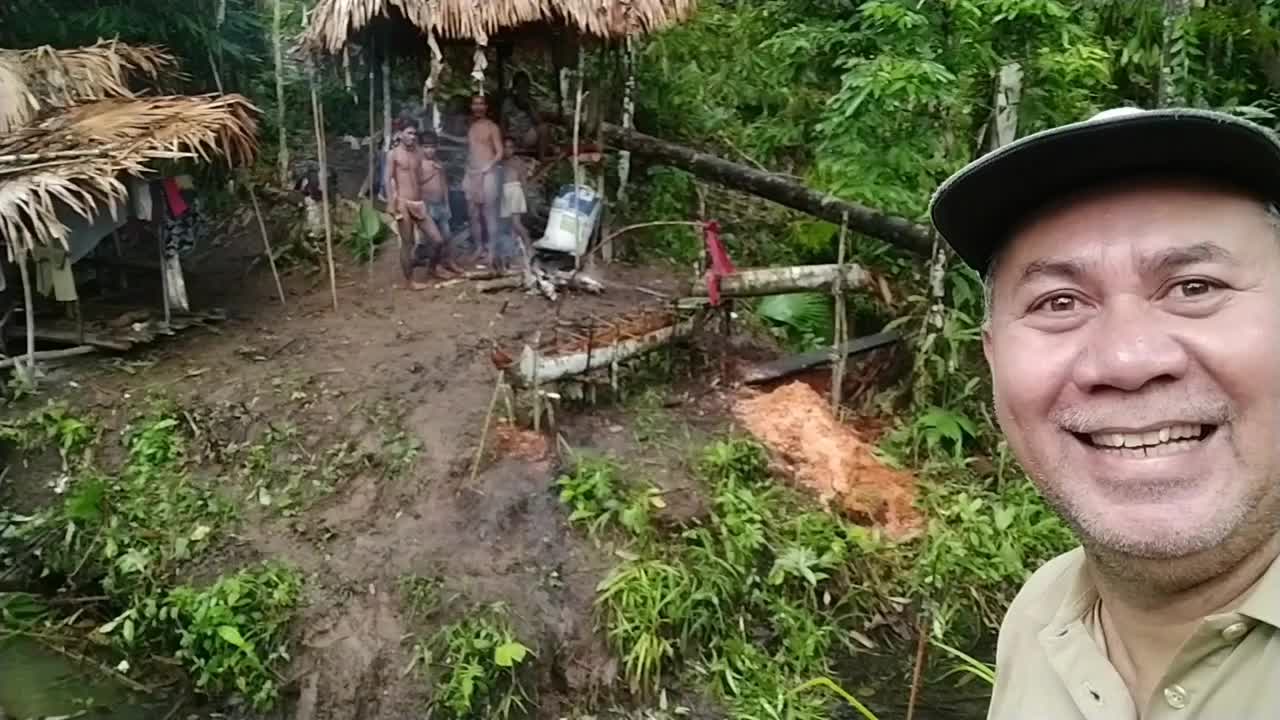 bersama Keluarga TOGUTIL TRIBE at Tayawi...Pulau Halmahera Maluku Utara