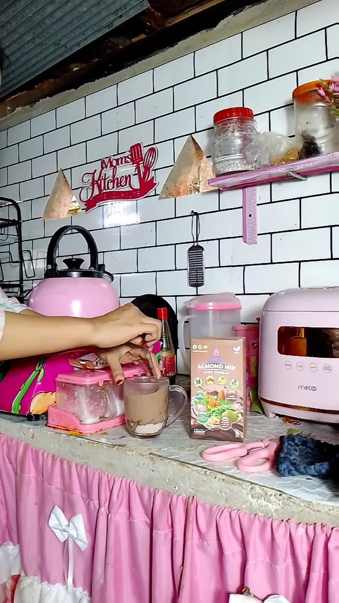 suka banget minum susu ini #minivlog #Vlog 