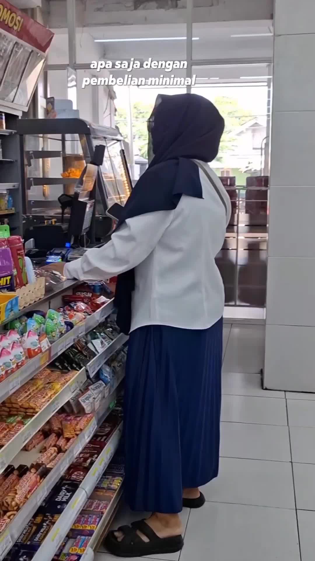 beli hairstyling buat mbeb dulu ah.. kbetulan bisa dapetin stamp dan bisa dituker sama hadiah menarik lho..
#stamp
#RCTIPlus 