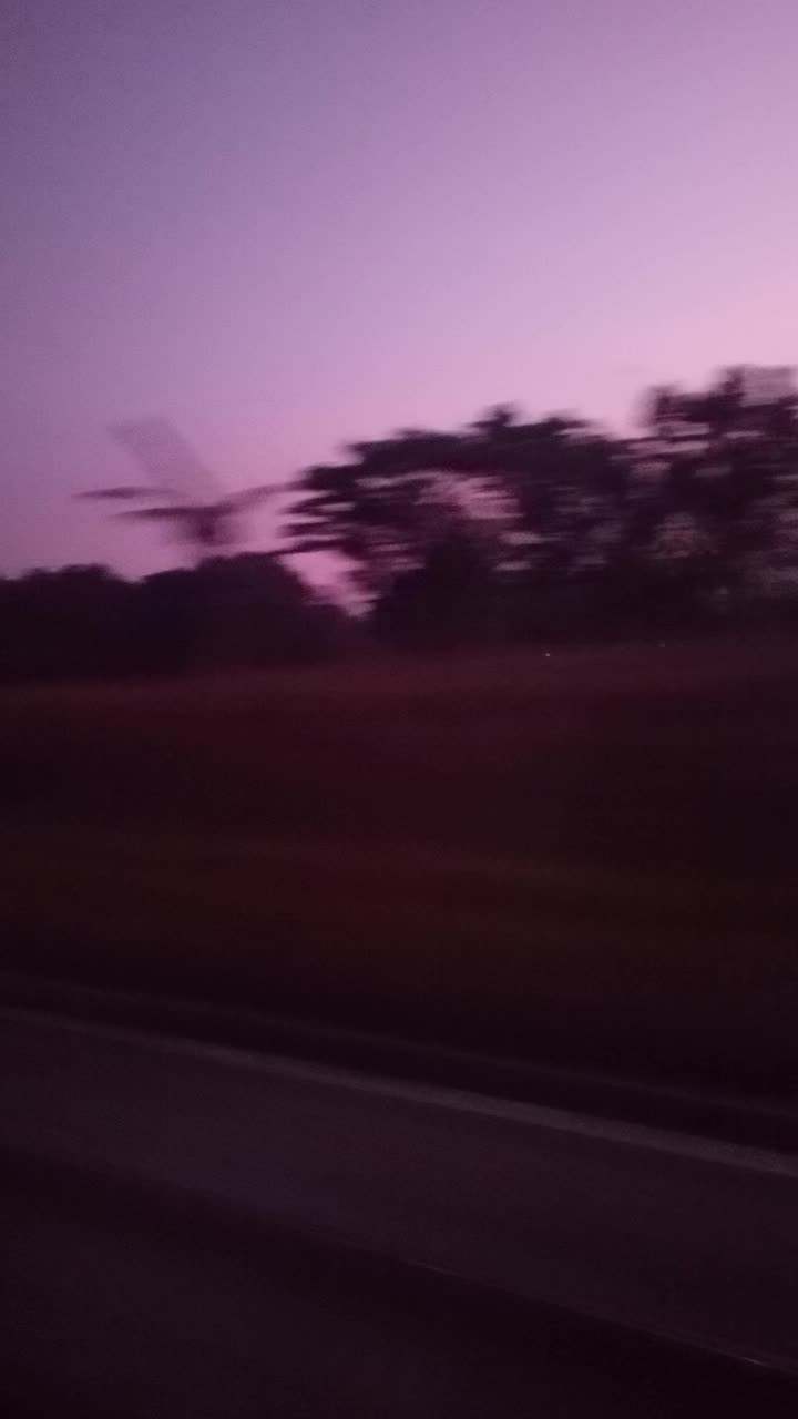 naik kereta api tut tut tut