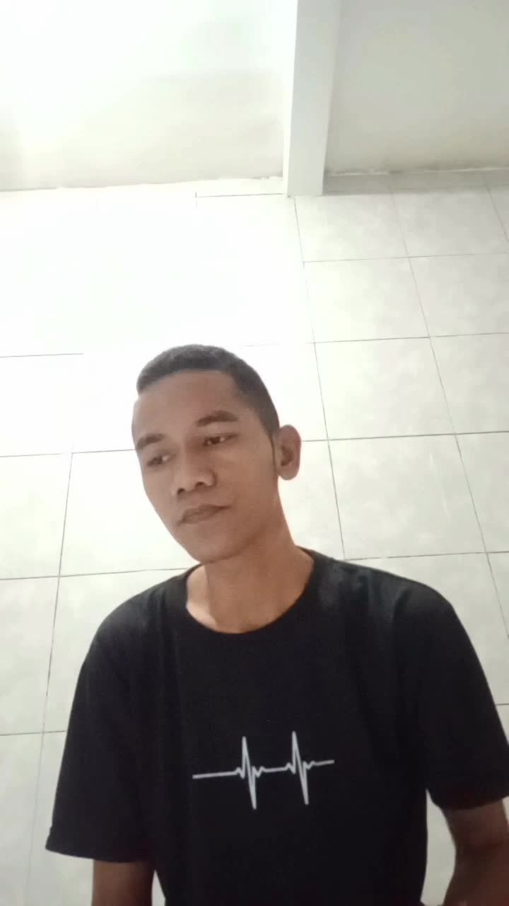 IDOLXIII_Tian Mardi_22Thn_Kota Malang_Dancing on my own