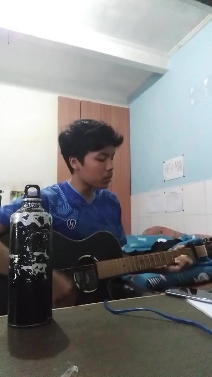 IDOL_XIII Syahrul Abdi 18 Tahun Sumedang Sally Sendiri 