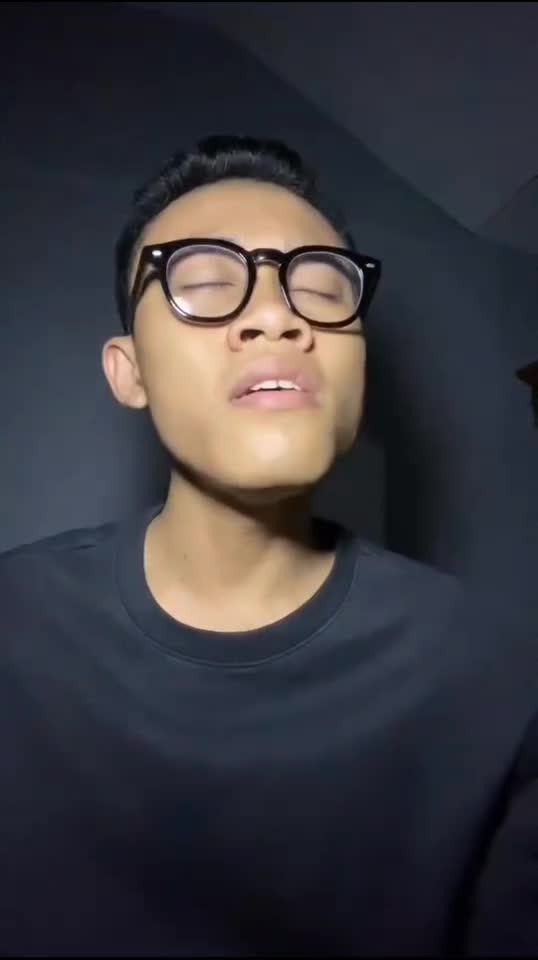 IDOL_XIII Alwan Jibran 22 tahun JAKARTA Mengejar Matahari