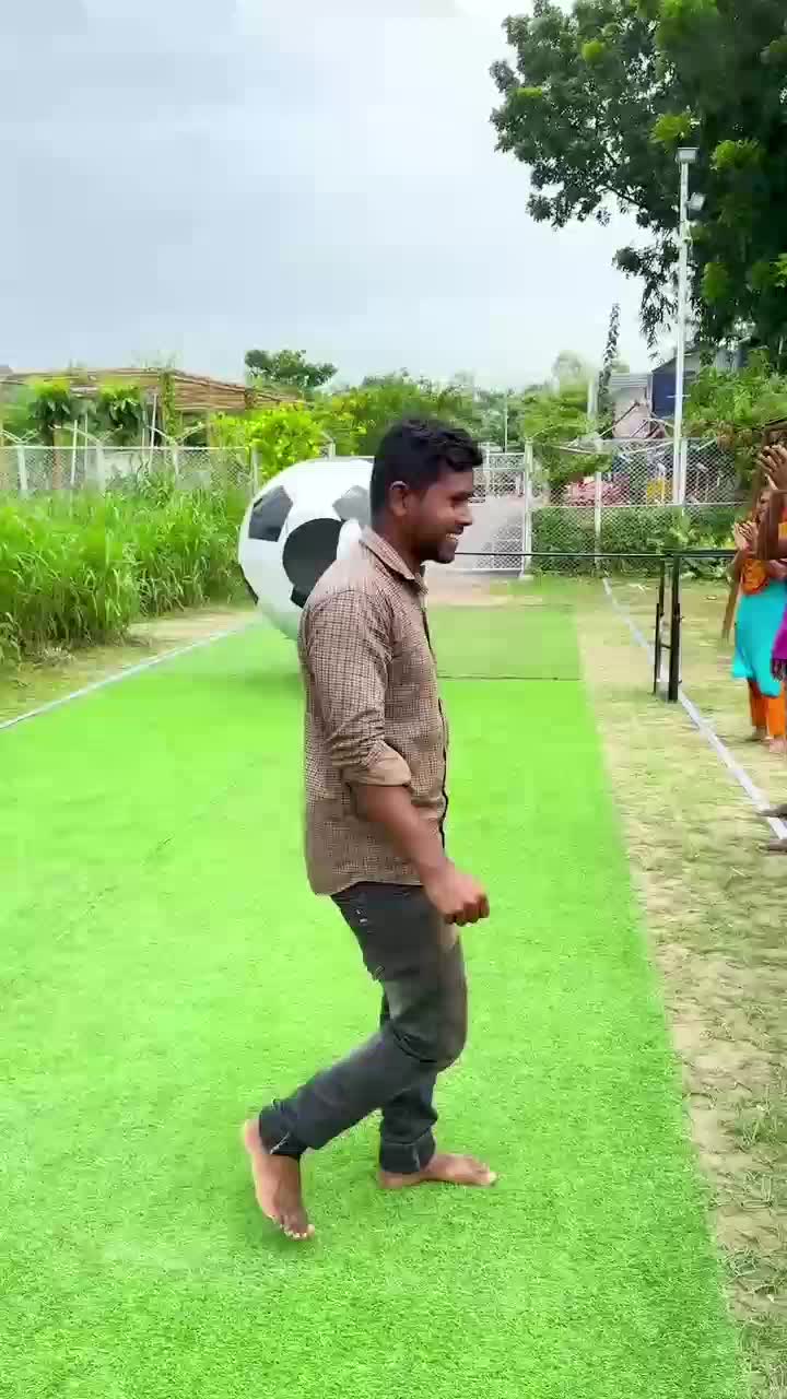 masukin bola

 #videolucu
