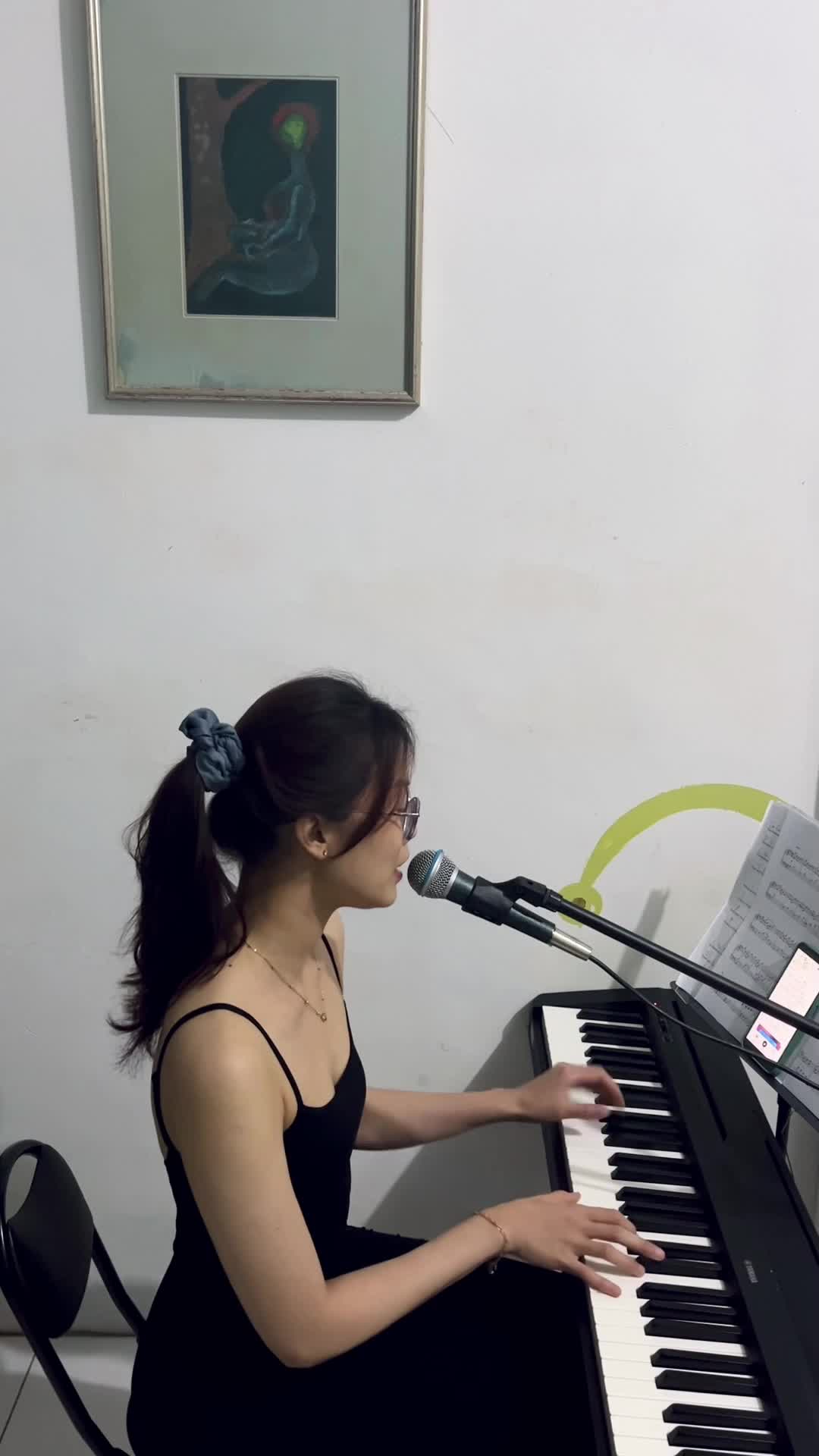 IDOL_XIII CELESTA FLORA IRAWAN_24_BALI BLOOM - the paper kites