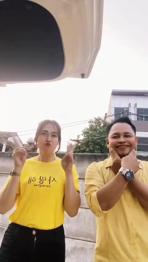 tak berkonsep ini joget apa😅