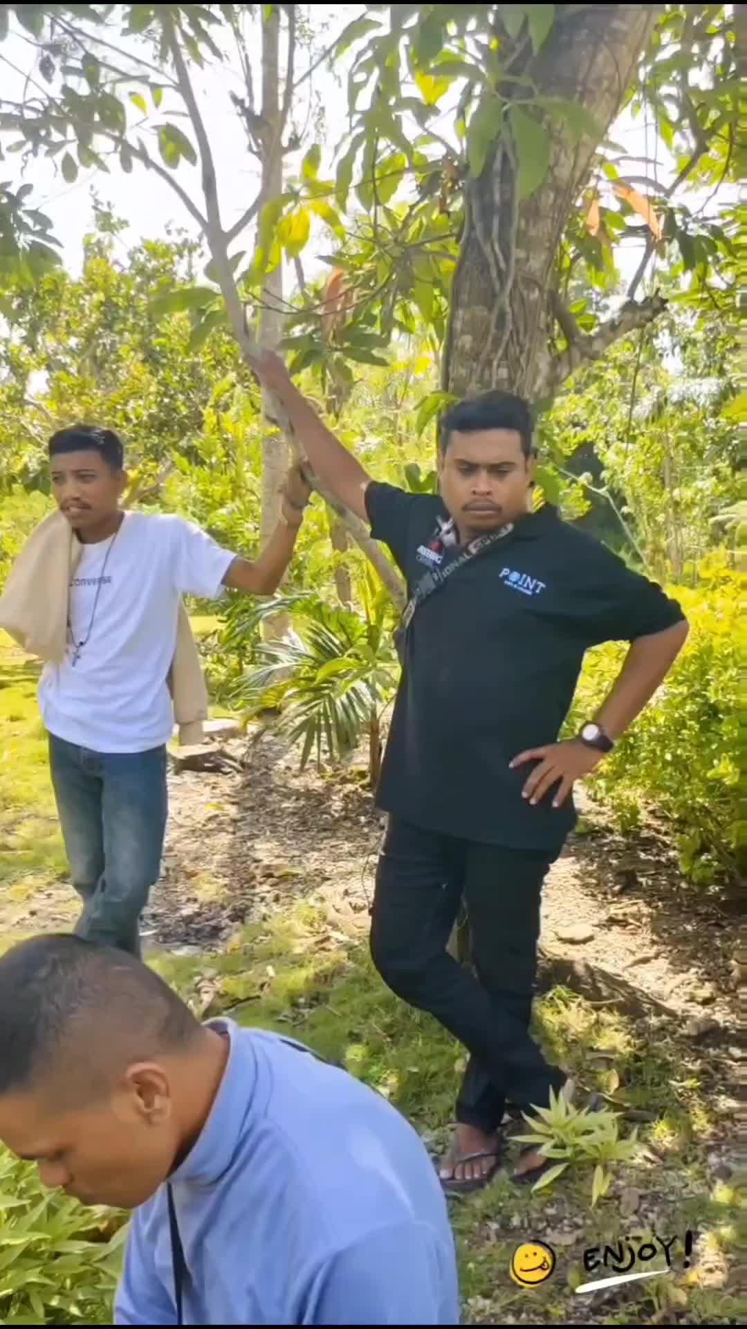 HADIR UNTUK KEBERSAMAAN