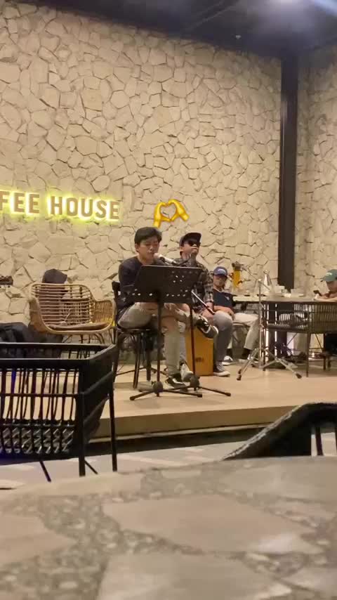 IDOL_XIII Sandy Agassy 23 tahun Kota Bogor "KESEMPURNAAN CINTA" 