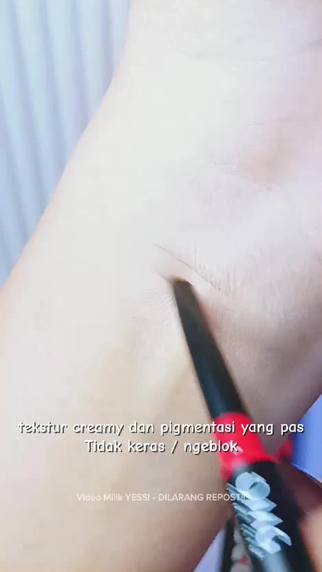 Masih struggling bikin alis? Cobain OMG Precise Matic Eyebrow. Hasilnya presisi banget! 💕✨

🎀🍓

🎀🍓

#GirlbossCreations #OMGCreatorsCore 
#N