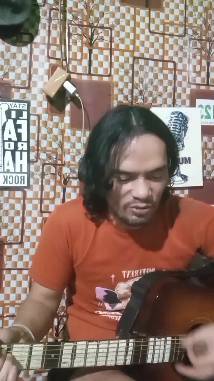 TJL 56 Yang tau judul lagunya silahkan tulis di kolom komentar iya,ty... #coversongchallenge  #showmeyourvoice  #showyourtalent  #XFactorInd