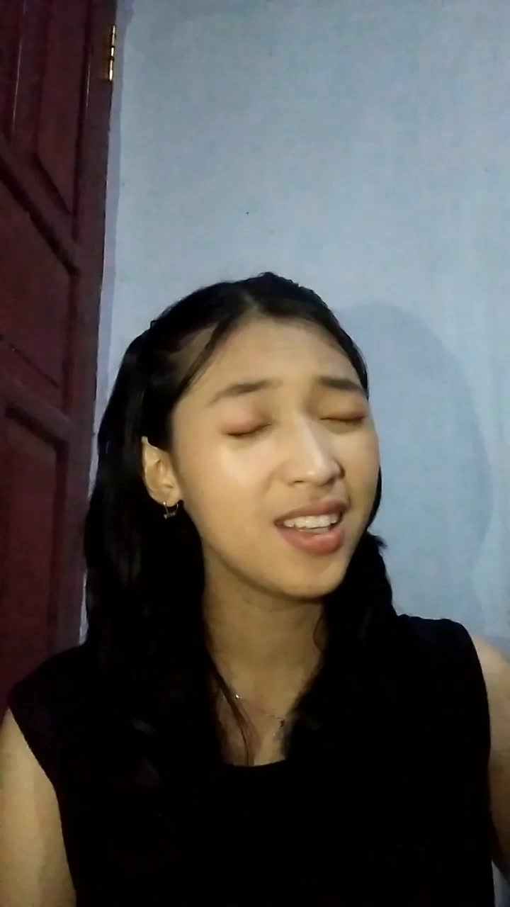 IDOL_XIII MARSYA DOLO 18 TAHUN KOTAMOBAGU SULUT ONE LAST CRY