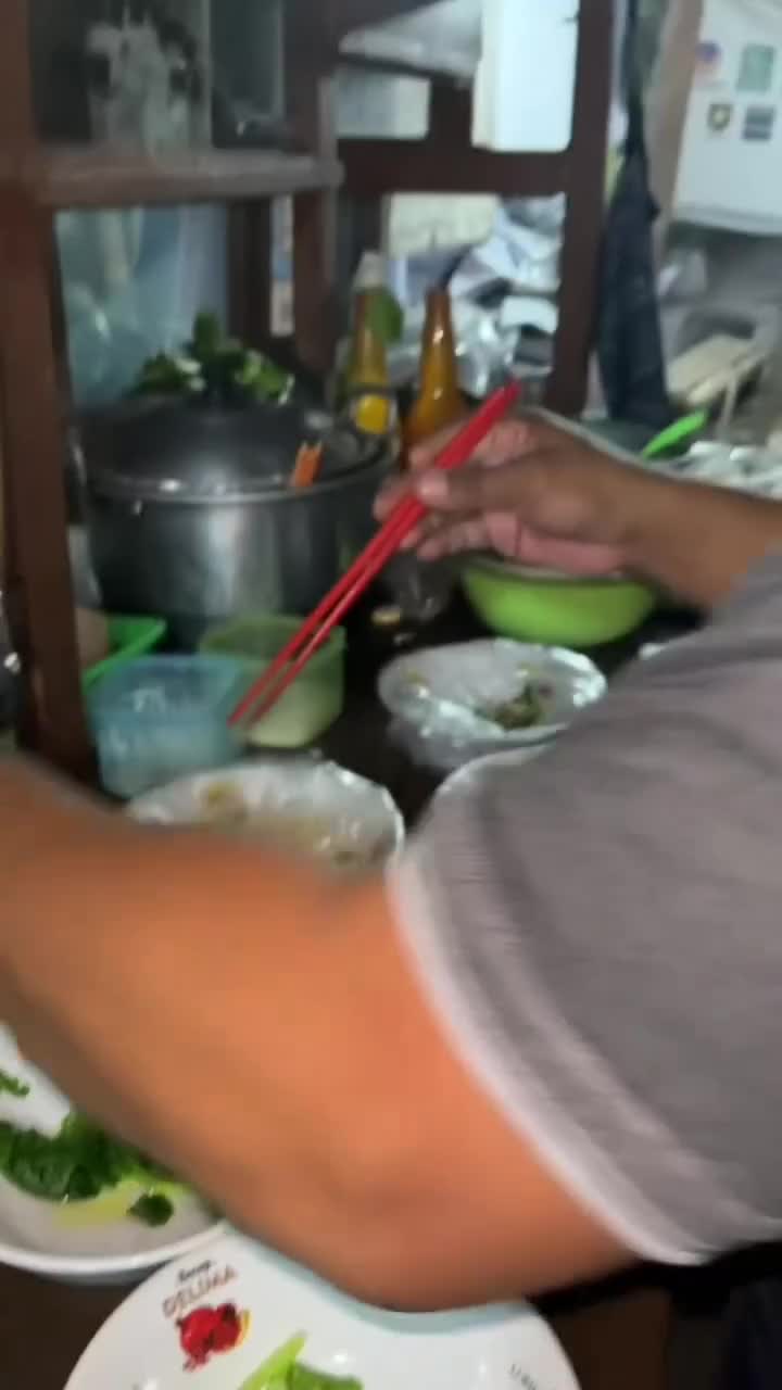 Jajan dulu lurrr enak enaakk #HOTrctiplus 