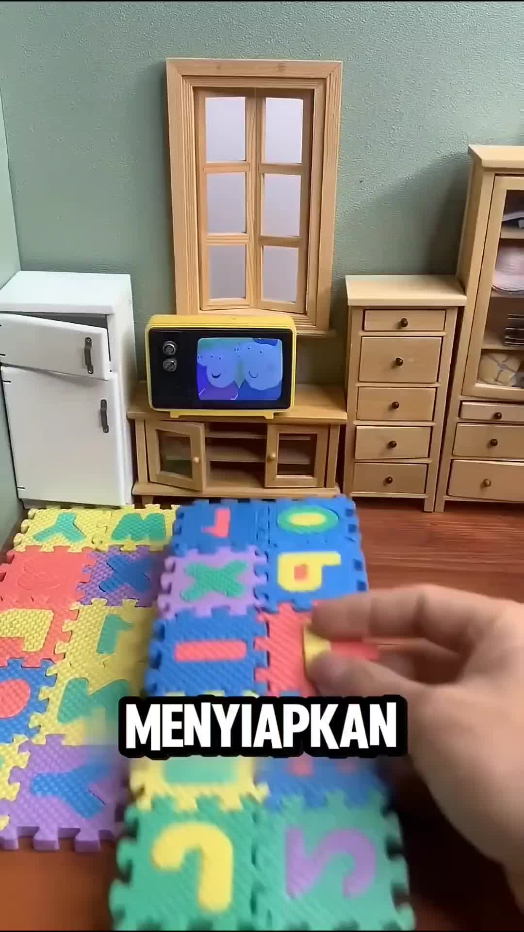 CUMA BISA BELI KURSI MINI